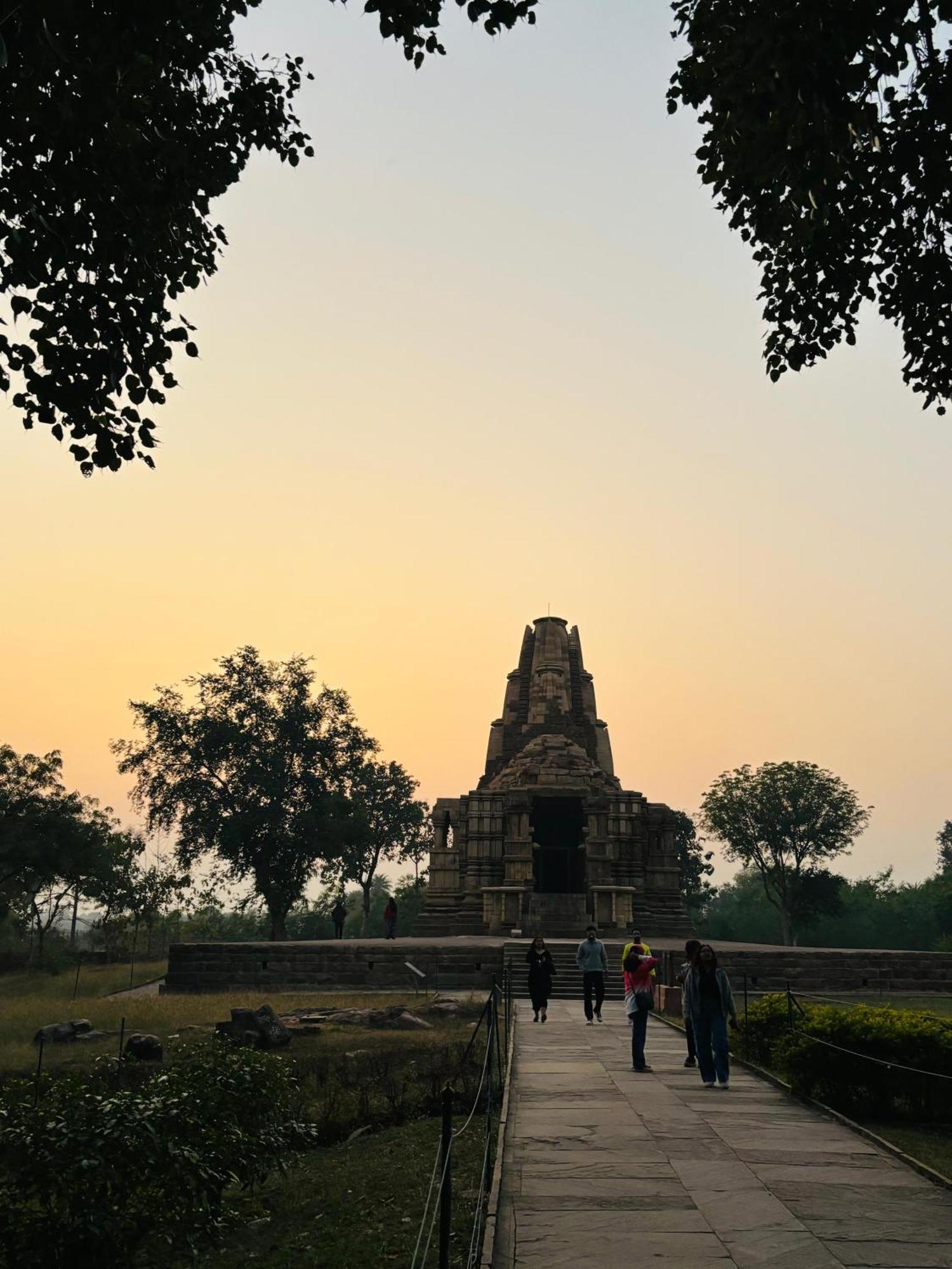 Khajuraho Glory Homestay المظهر الخارجي الصورة